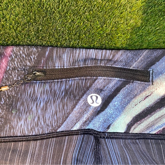 Mixed Lot of 3 LuluLemon  Womens Activewear Yoga Workout Pants Cropped - Picture 15 of 16